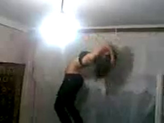 Молодая узбечка танцует стриптиз #min_2.jpg